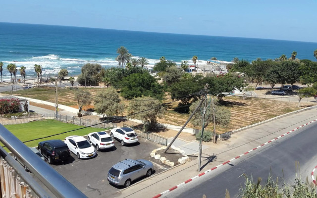 Jaffa Family Penthouse, sea front , 3BR, 2BA,