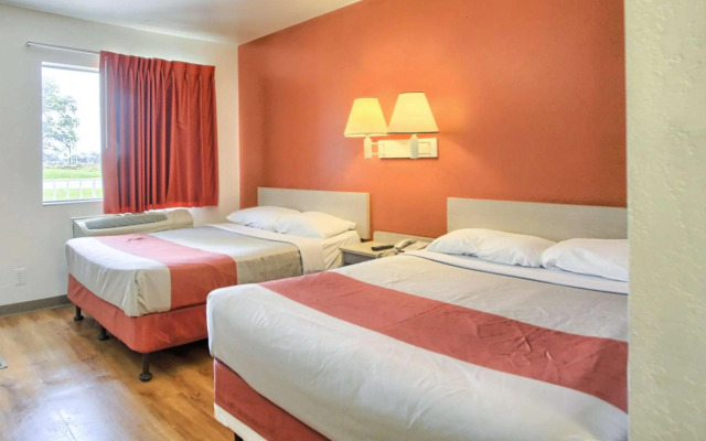Motel 6 New Cumberland, PA - Harrisburg - Hershey South