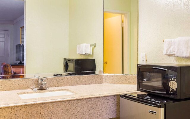 Magnuson Hotel Little Rock South