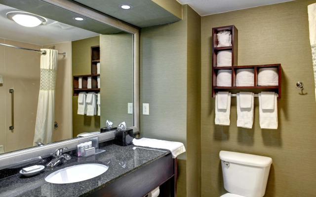 Hampton Inn & Suites Fultondale Birmingham I 65, AL