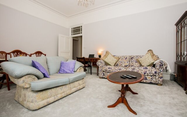 2 Bedroom Apartment in Westminister