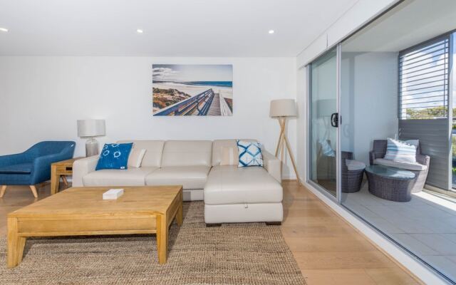 The Shoal Unit 405 - Shoal Bay