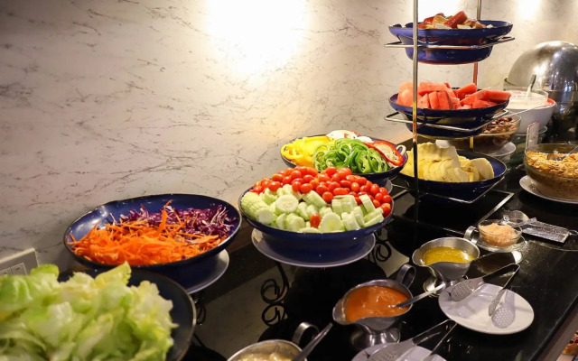 Hua Hin Grand Hotel And Plaza