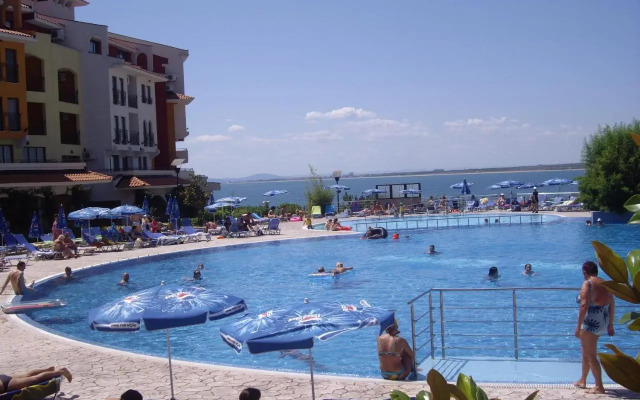 STUDIO DELUXE IN MARINA CAPE 4 stars complex 33 7