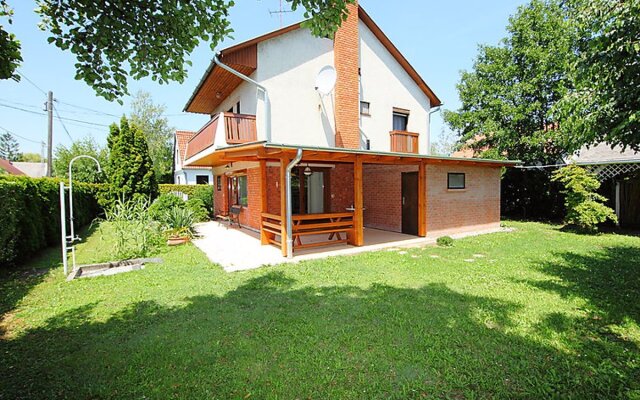 Balaton H425