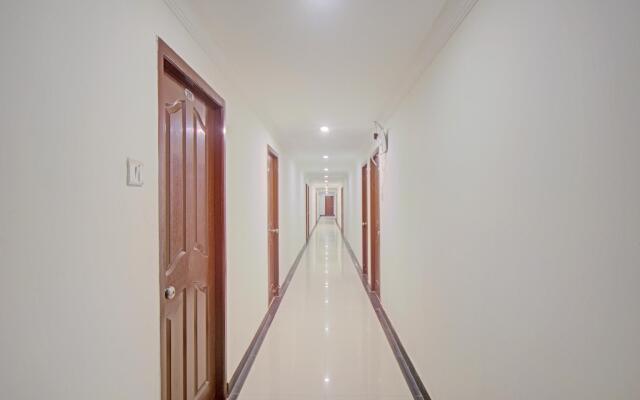 Holiday Inn by Oyo Rooms