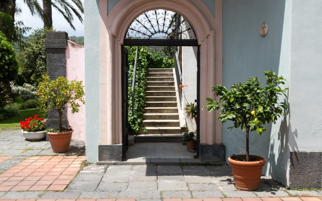 Hotel Etna