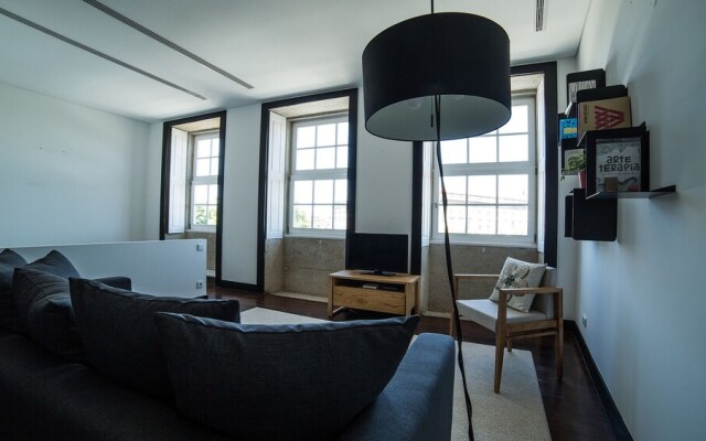 Tripas-Coração, Clérigos Apartment