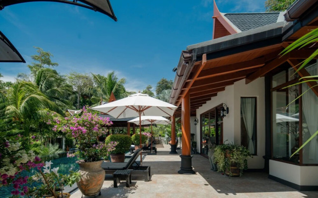 Classy 4-BR Seaview Villa at Surin Beach