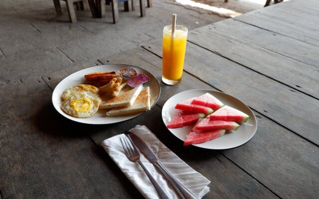 Sama - Sama Bungalow