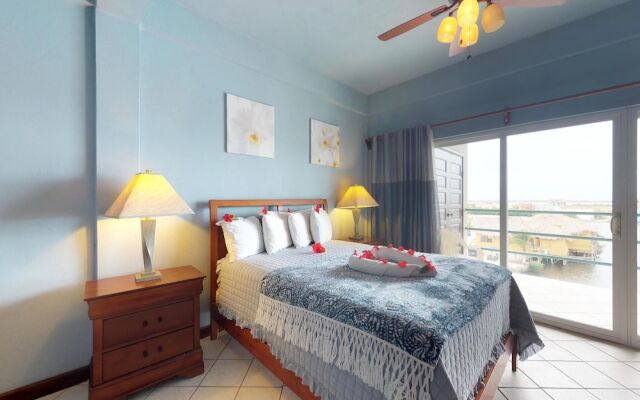 Mara Laguna Suites