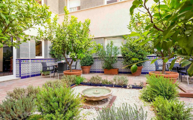 ibis Granada