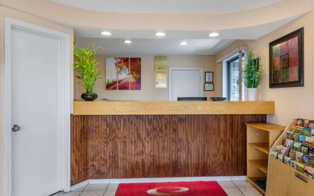 Econo Lodge Roanoke Civic Center