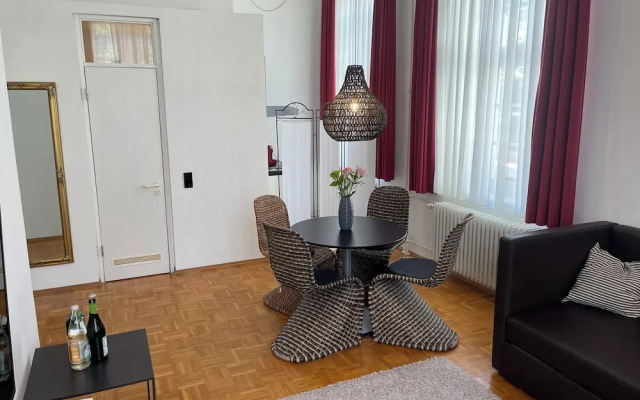 WHLIVING - Apartments & Studios