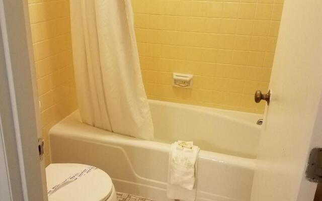 Vacationland Inn & Suites