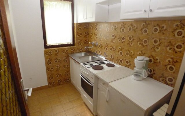 Three Person Apartment Near the Beach