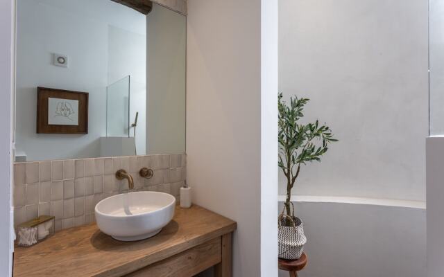 Panoramic Paradise 3BR Overlooking SMA