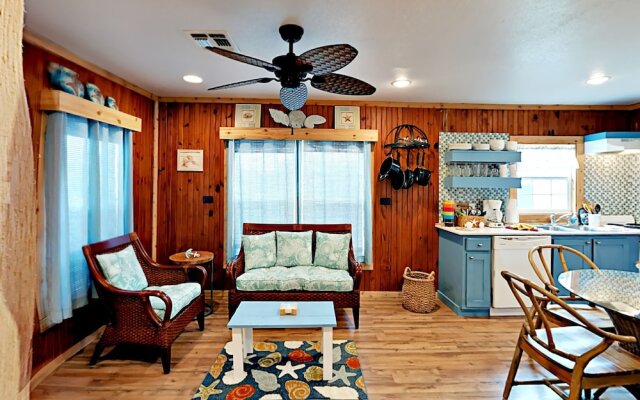 Sunrise Cabana - Two Bedroom Home