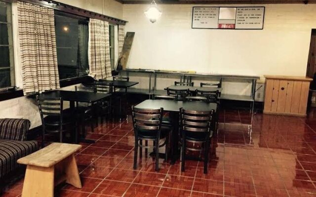 Lovelock Inn