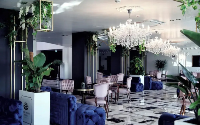 Luxury Premium Finese