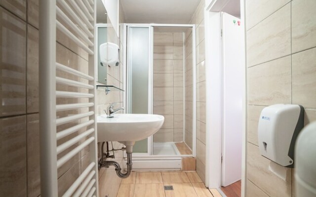 Palmers Lodge Hostel