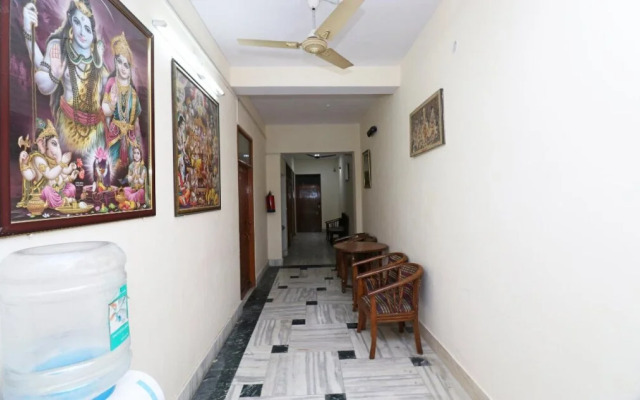 Travellers Homes By OYO Rooms