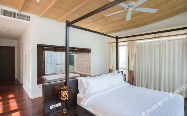 Amatapura Beachfront Villa 14