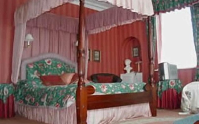 The Original Rosslyn Hotel