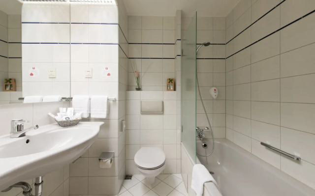Leonardo Hotel Koeln