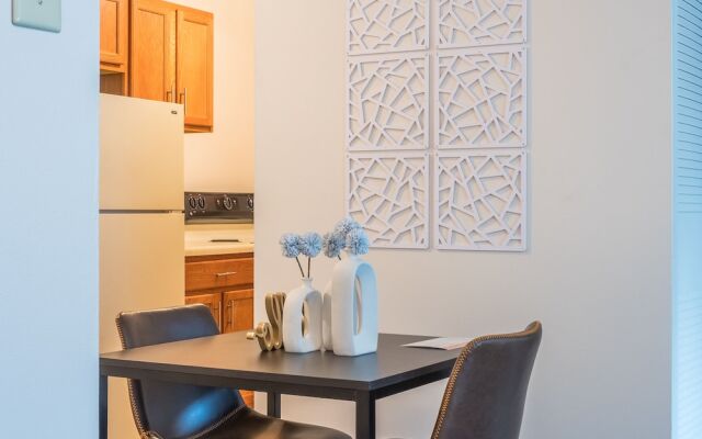 Stylish Apartments in Downtown