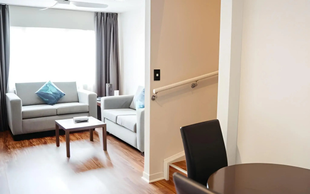 Auckland City Hotel