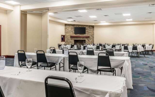 Clarion Inn Belle Vernon