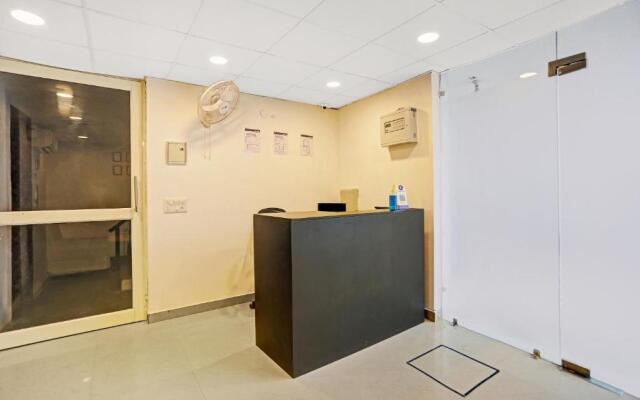 Collection O 75497 Agniv Residency