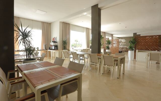 Playa Del Pacha Suites Hotel