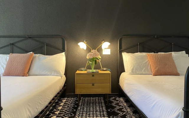 Wimberley Inn