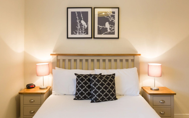 Stanshawe Court by House of Fisher