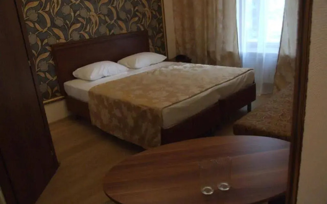 Бонжур на Казакова