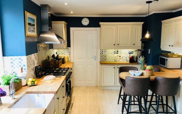 Lairds Lodge