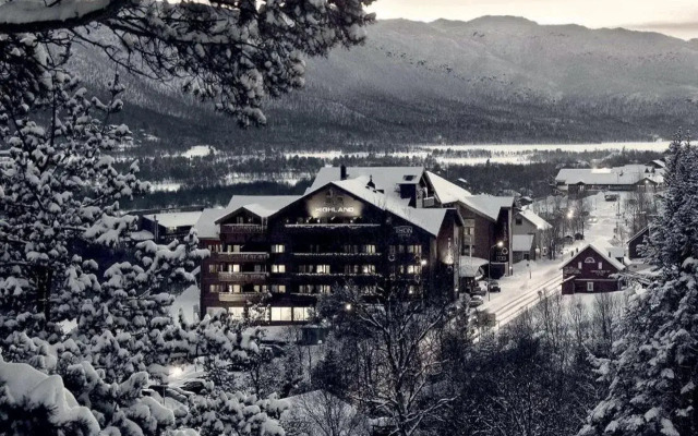 Highland Lodge