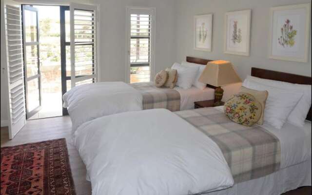 Vineyard Views Country House