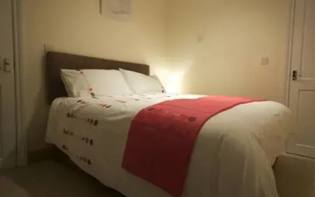 Treetops Cottages & Spa