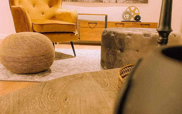 Newly Renovated Super-Chic Apartment