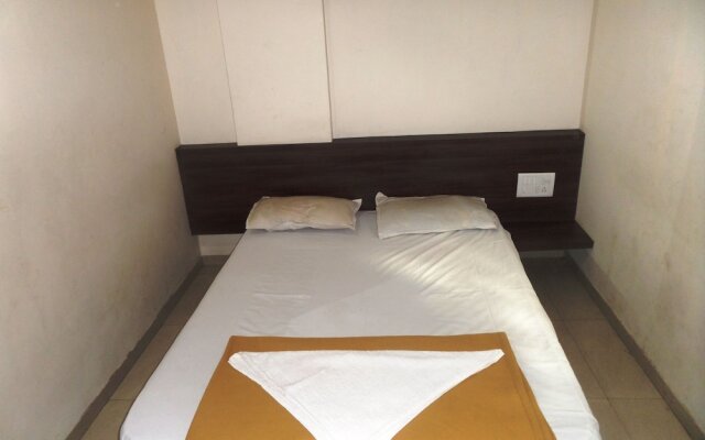 Hotel Cosmo Lodging