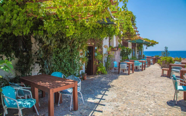 Assos Terrace Hotel