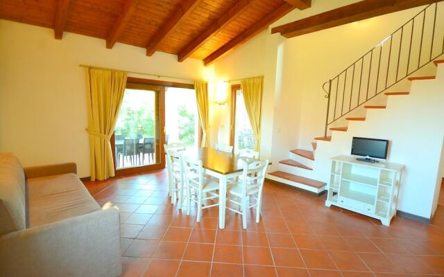 Traditional villa in Stintino with private garden and pool