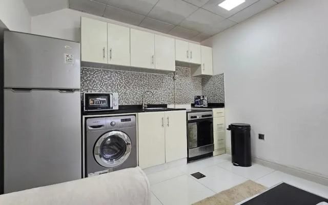 Dubai- 1bhk Villa Townhouse