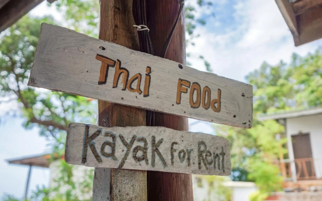Phi Phi Cozy Seafront Resort