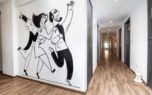 OYO Townhouse 1090 Fantasea Hotels