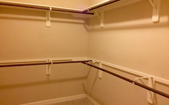 Southern Empress Lakeside Condominiums