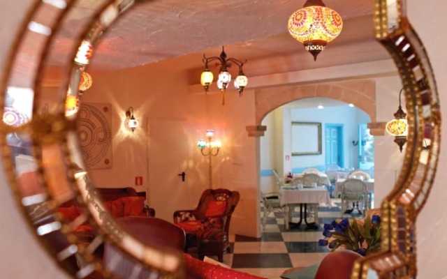 Hostal Paris